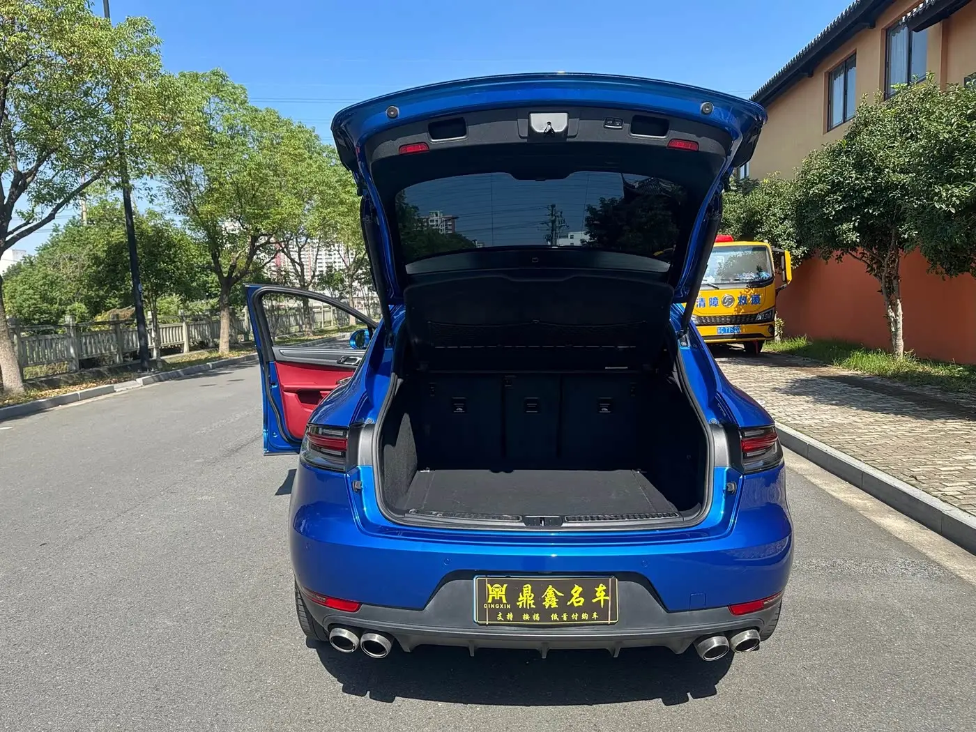 Porsche Macan 2020 — Фото 13/20