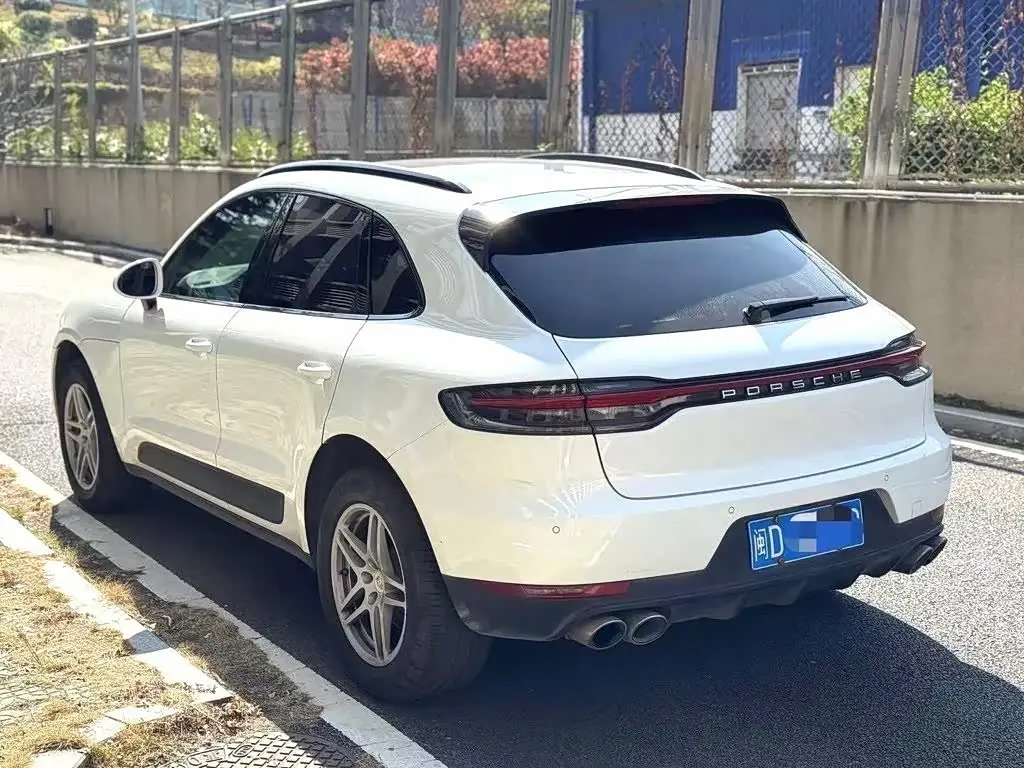 Porsche Macan 2019 — Photo 4/9