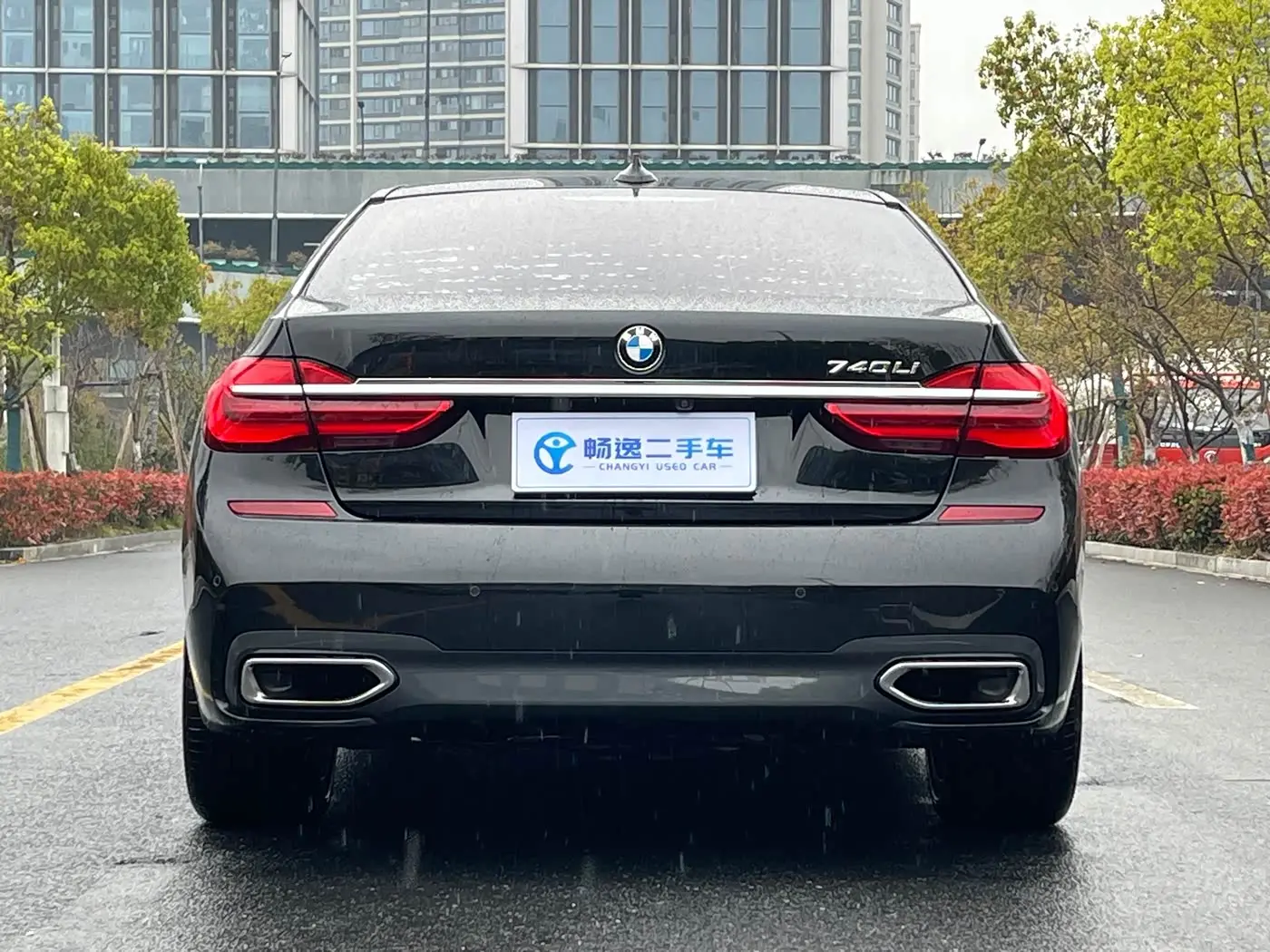 BMW 7 Series 2018 — Фото 4/18