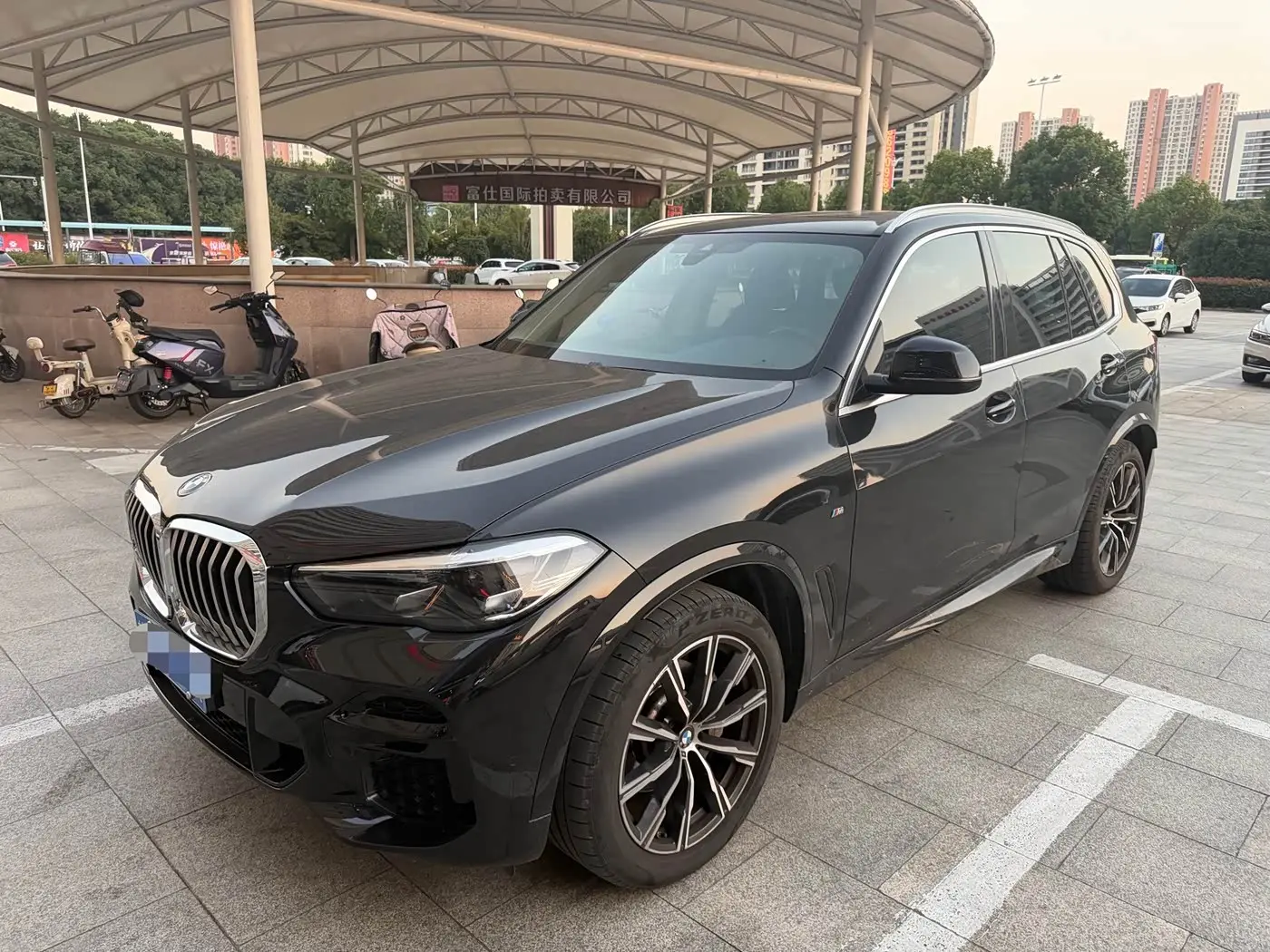 BMW X5 2022 — Photo 1/17