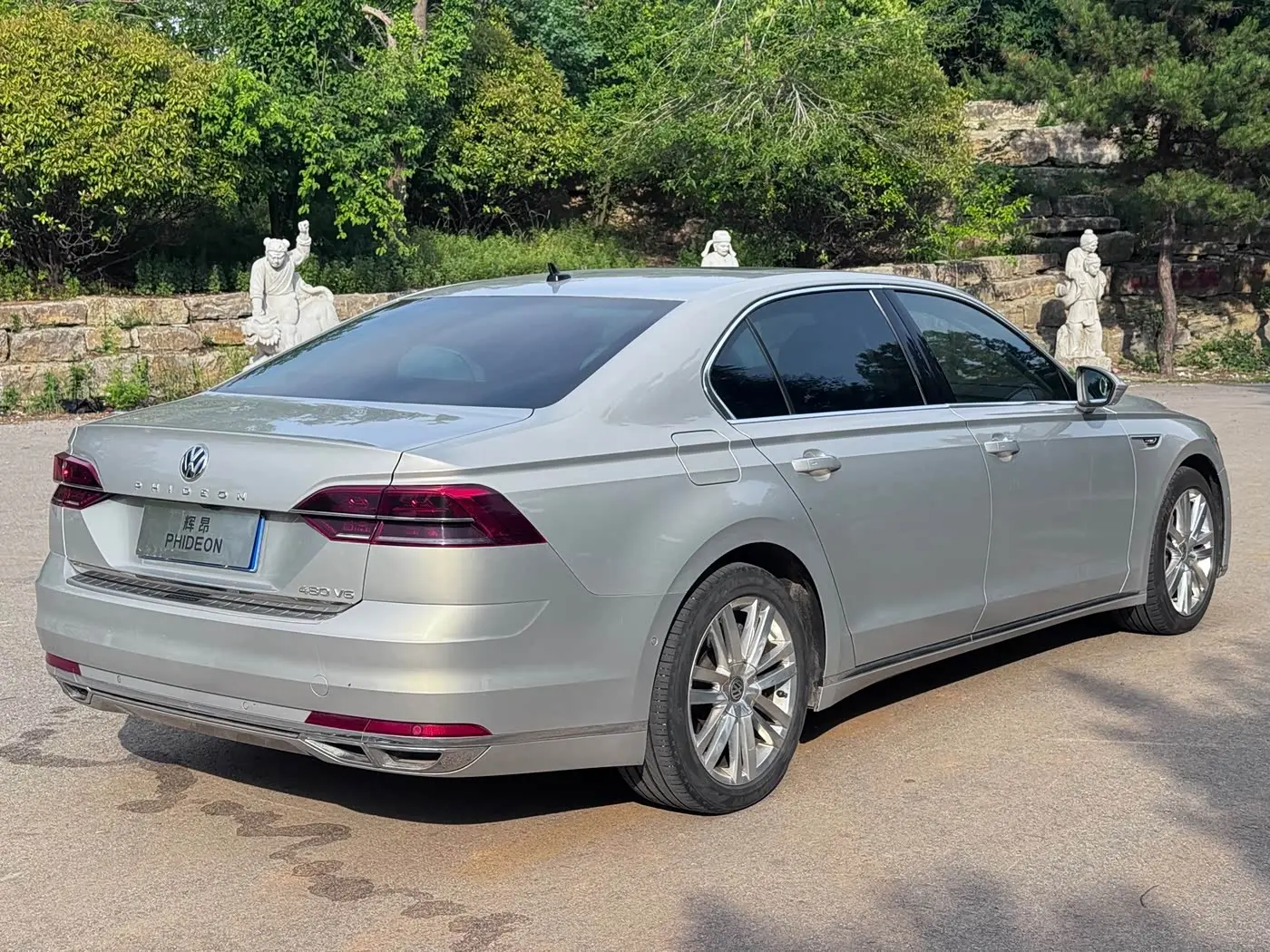 Volkswagen Phideon 2018 — Фото 6/9