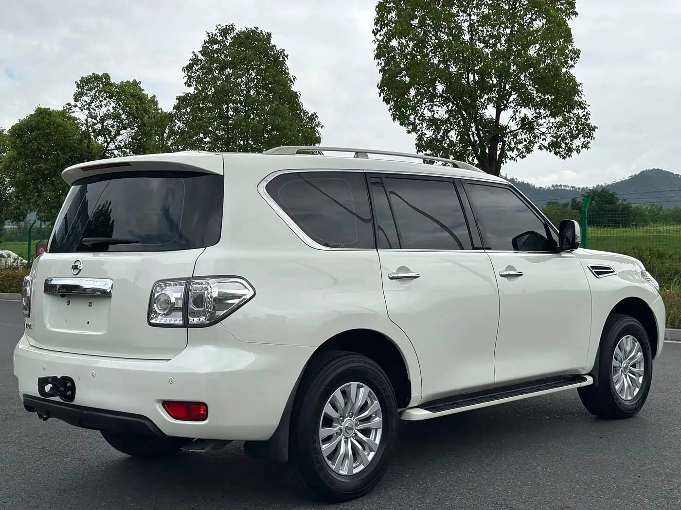 Nissan Patrol 2018 — Photo 15/17
