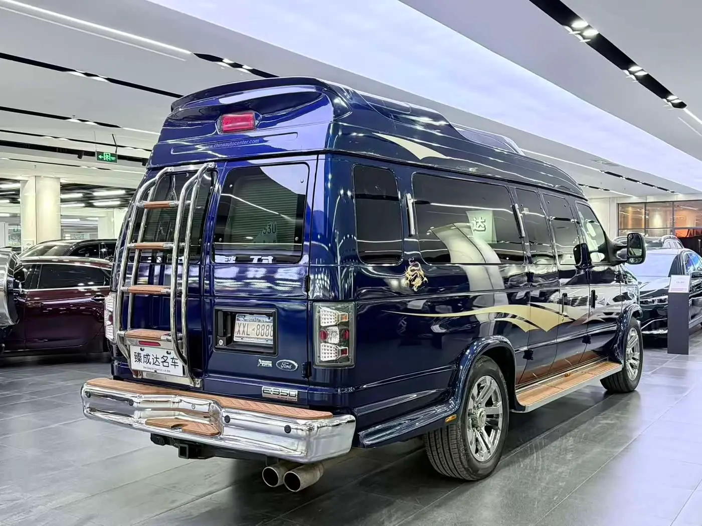 Ford E350 2015 — Фото 5/16