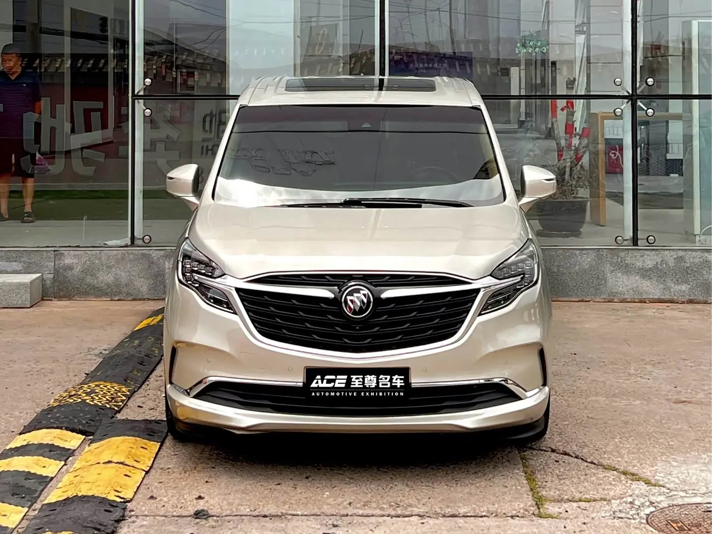 Buick GL8 2021 — Şəkil 2/20