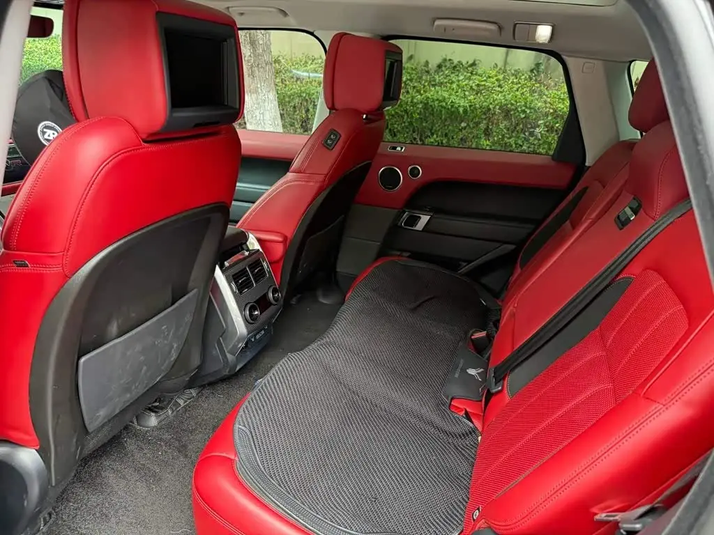 Land Rover Range Rover Sport 2020 — Photo 4/10