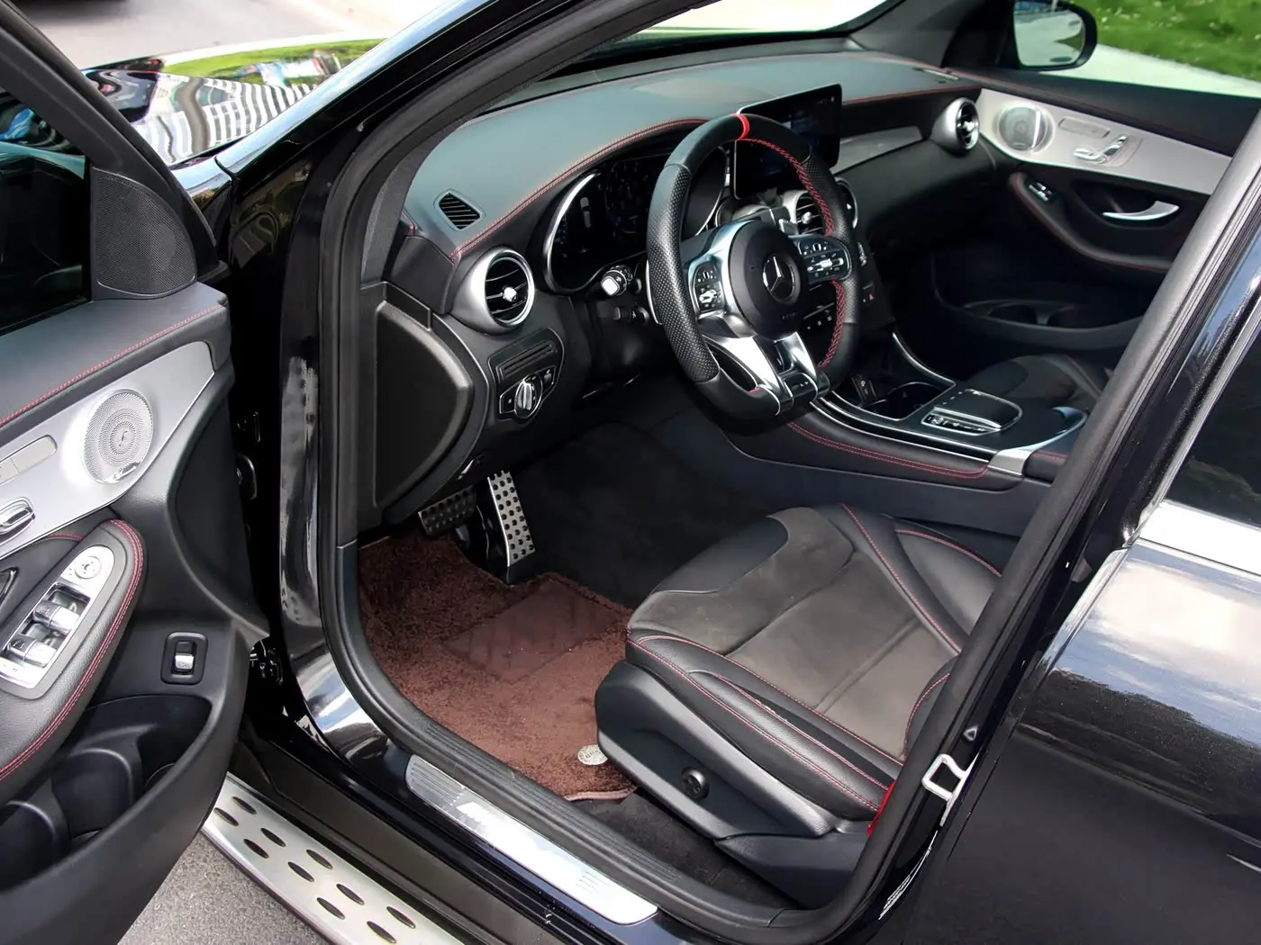 Mercedes-Benz GLC AMG 2021 — Фото 5/15