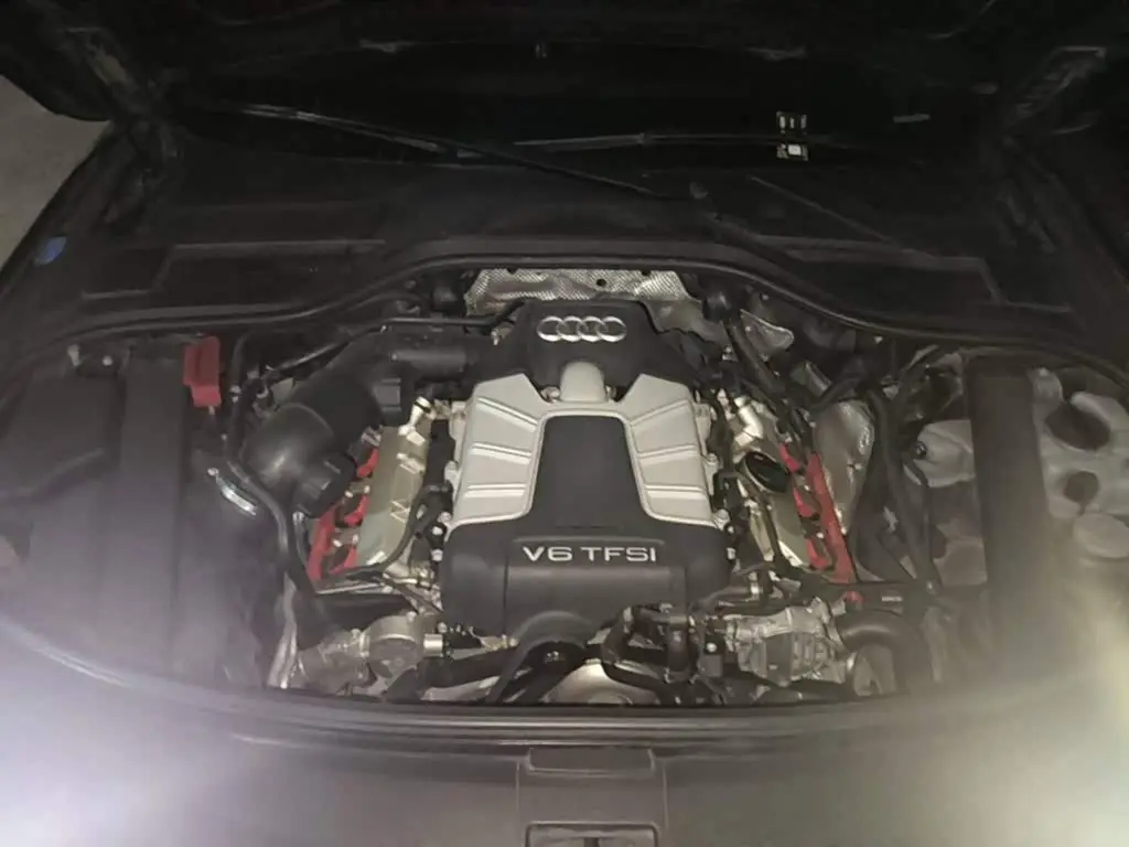 Audi A8 2013 — ფოტო 3/13
