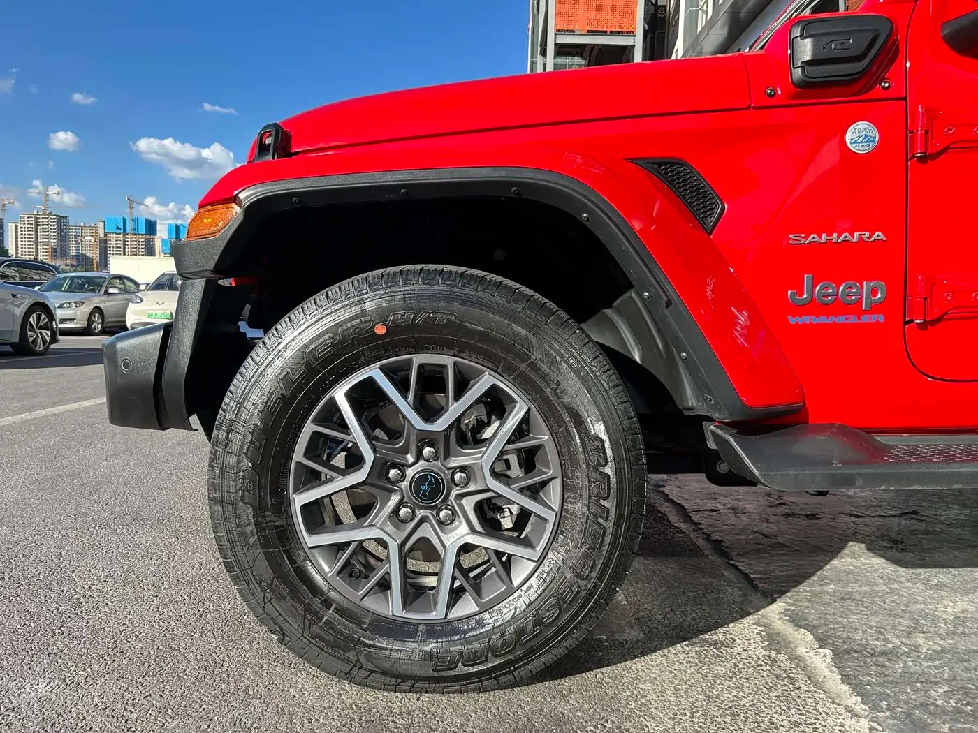 Jeep Wrangler 4xe 2025 — Фото 19/19