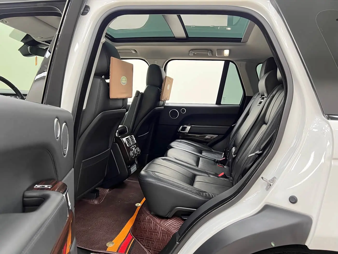 Land Rover Range Rover 2018 — Фото 17/20