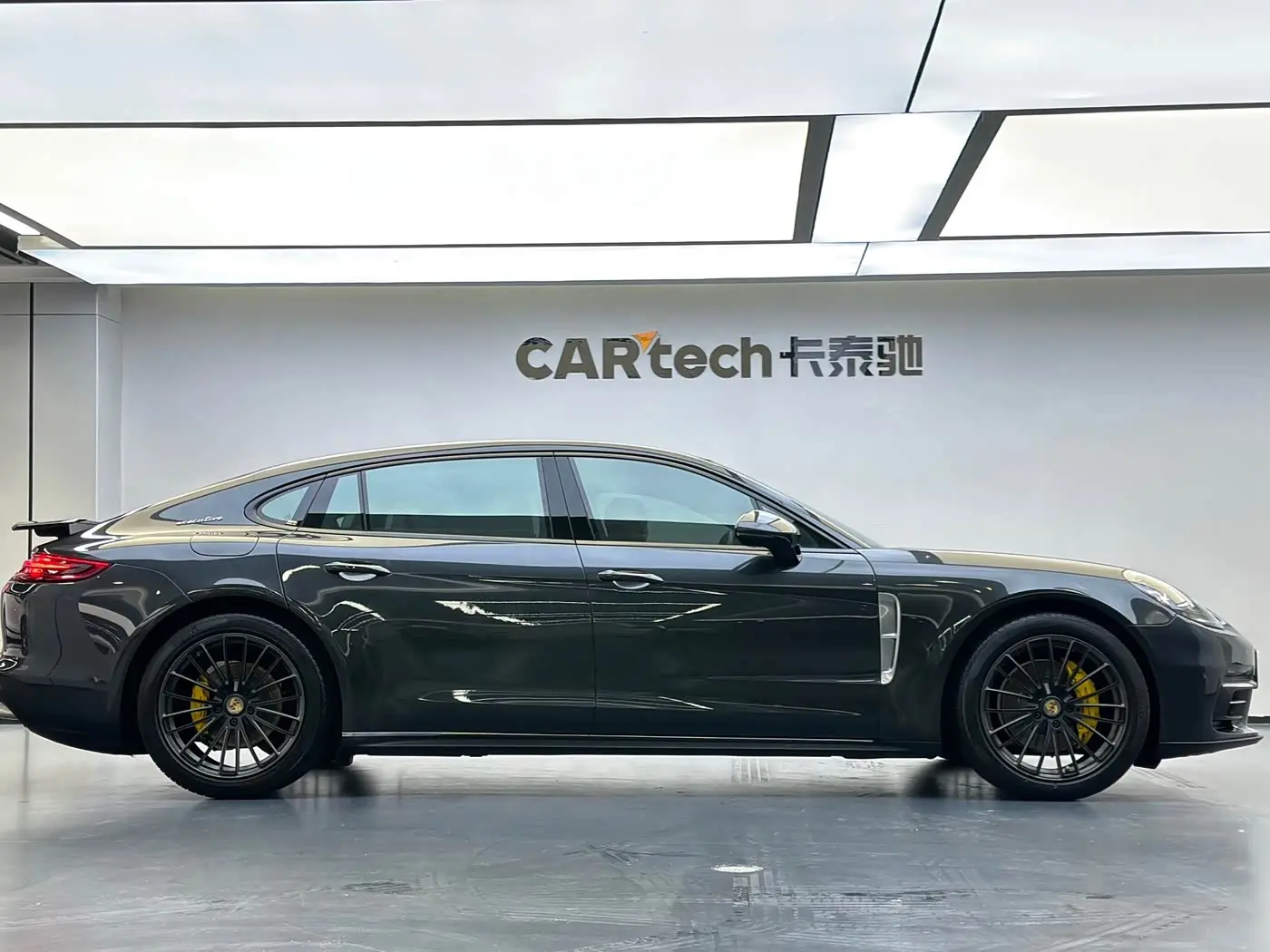 Porsche Panamera 2019 — Şəkil 3/20