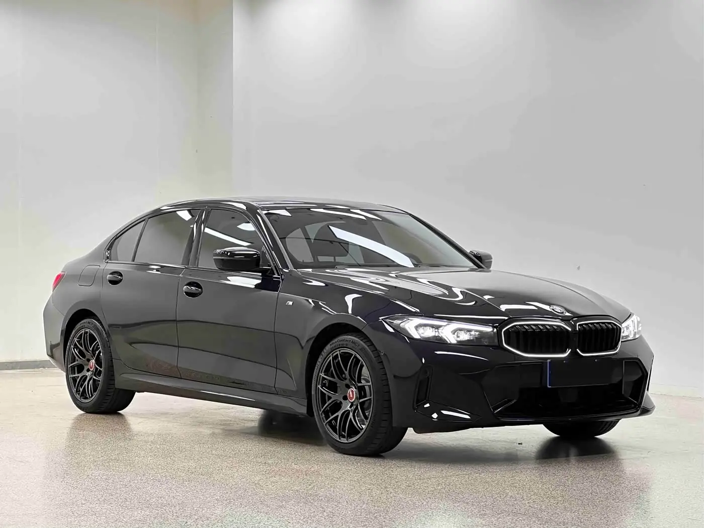 BMW 3 Series 2025 — Photo 3/20