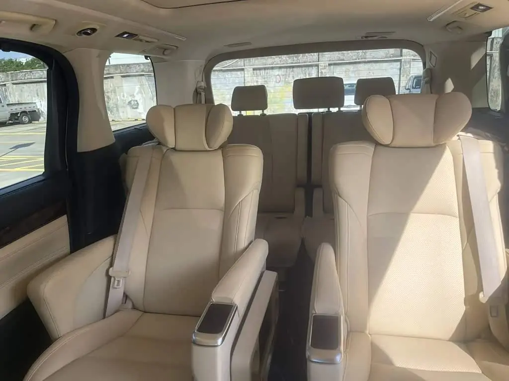 Toyota Alphard 2020 — Фото 9/9