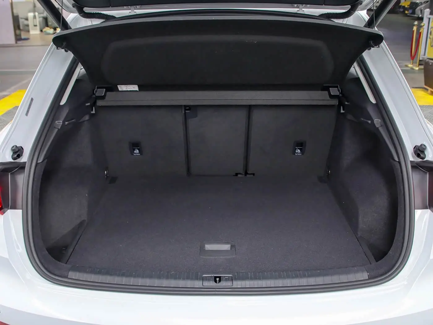 Audi Q3 2022 — Photo 17/20