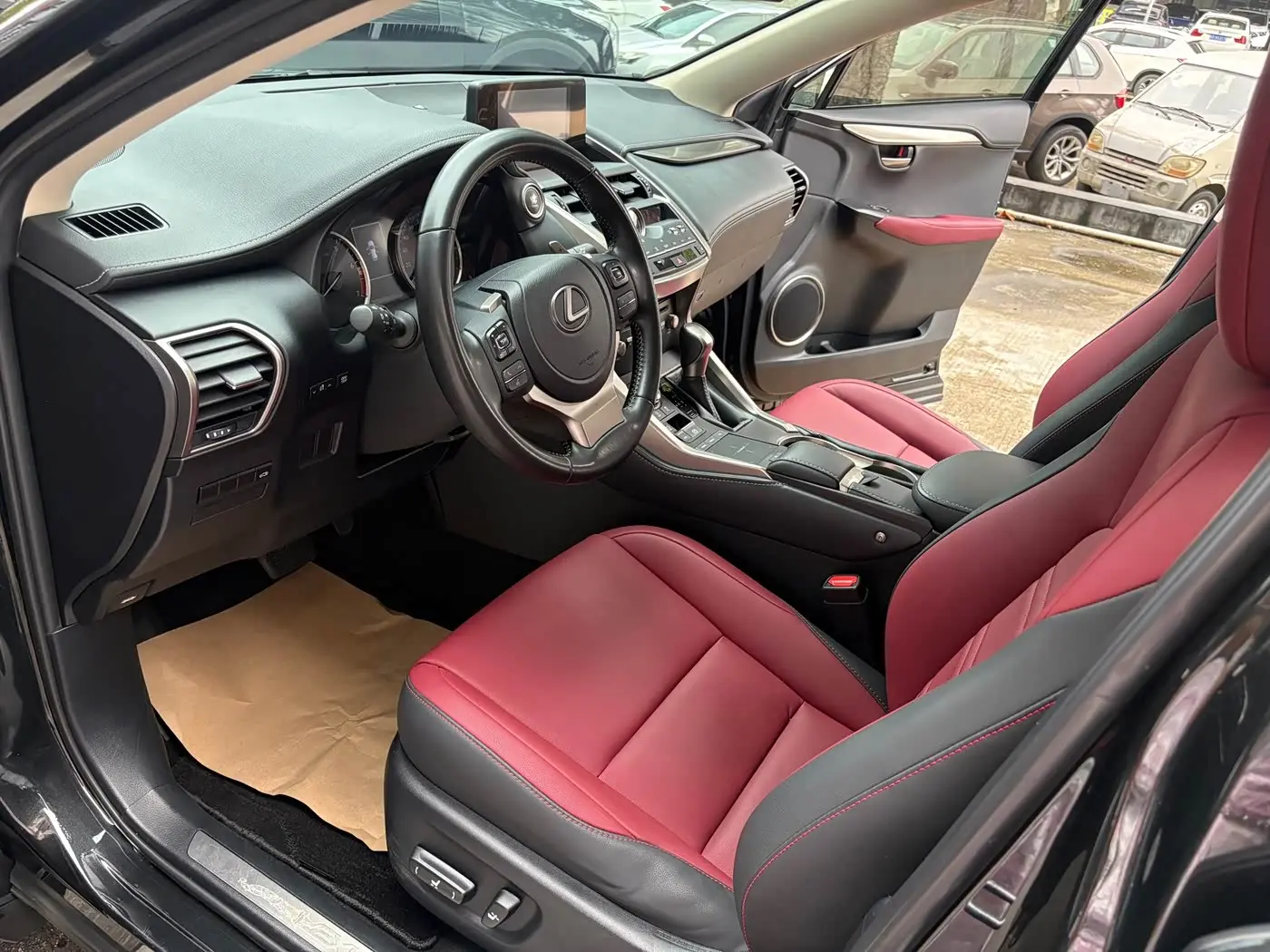 Lexus NX 2021 — Şəkil 11/20