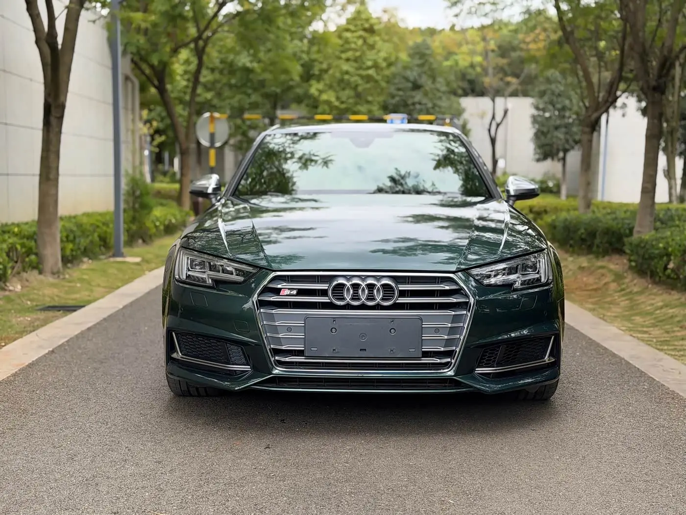 Audi S4 2018 — Photo 3/15