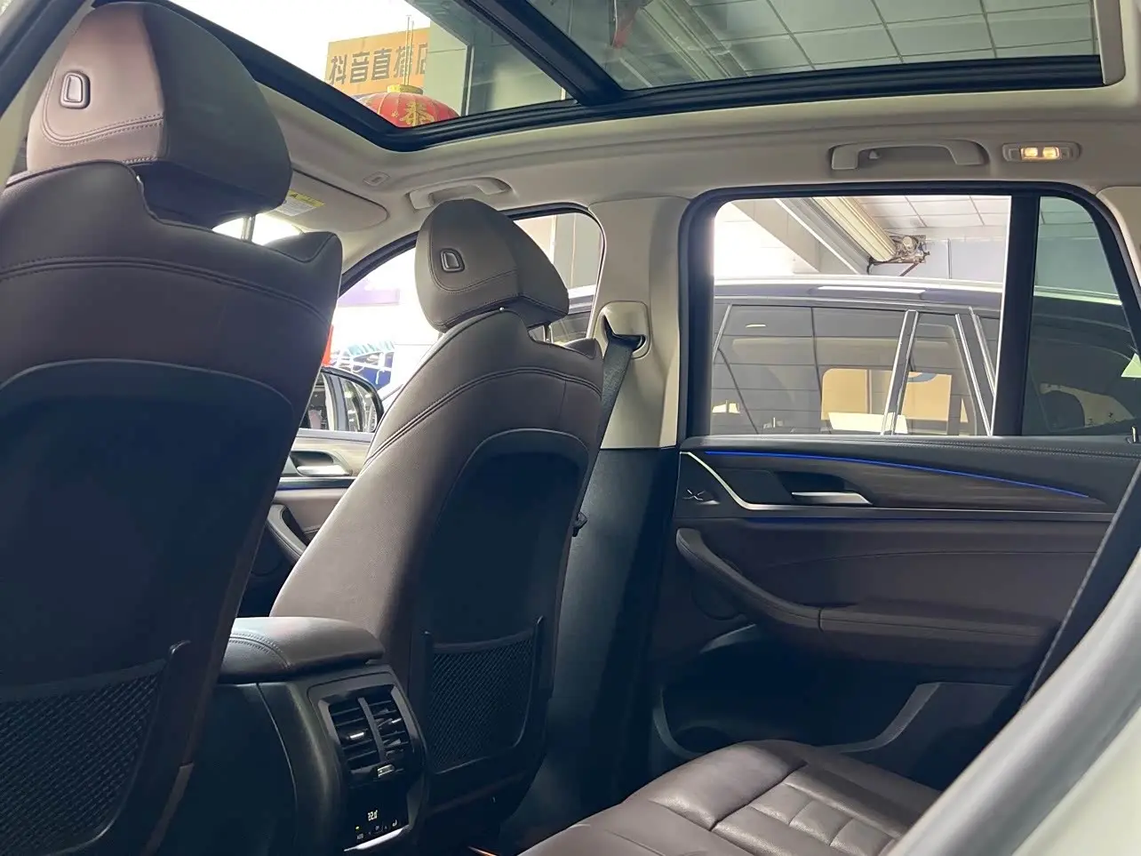 BMW X3 2021 — Photo 9/14