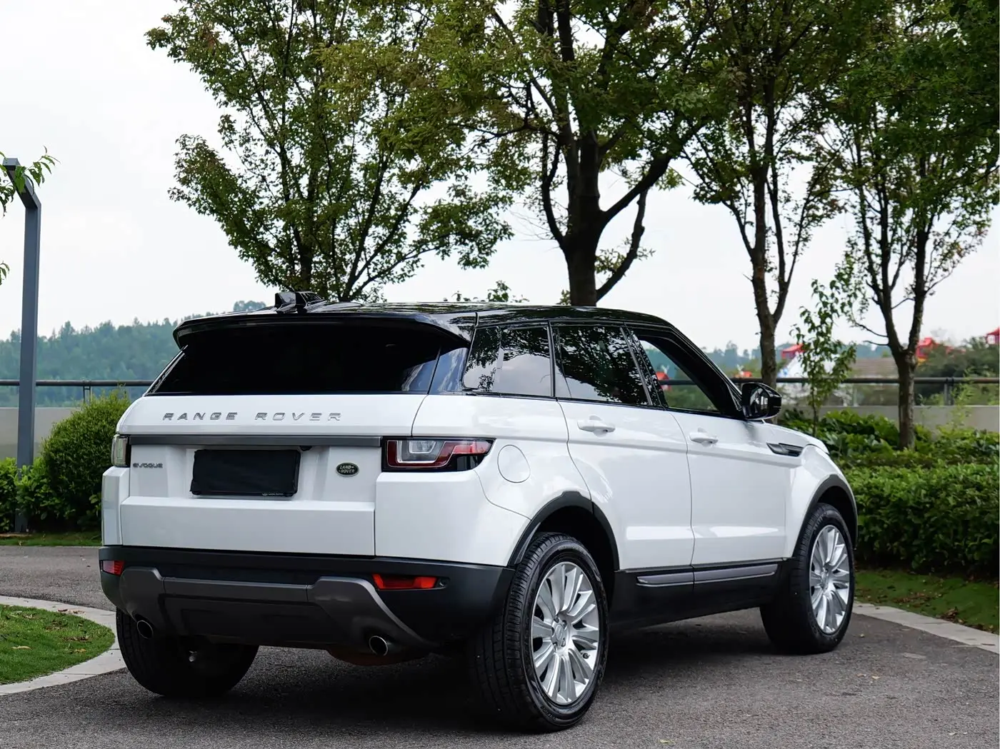 Land Rover Range Rover Evoque 2019 — Фото 4/14