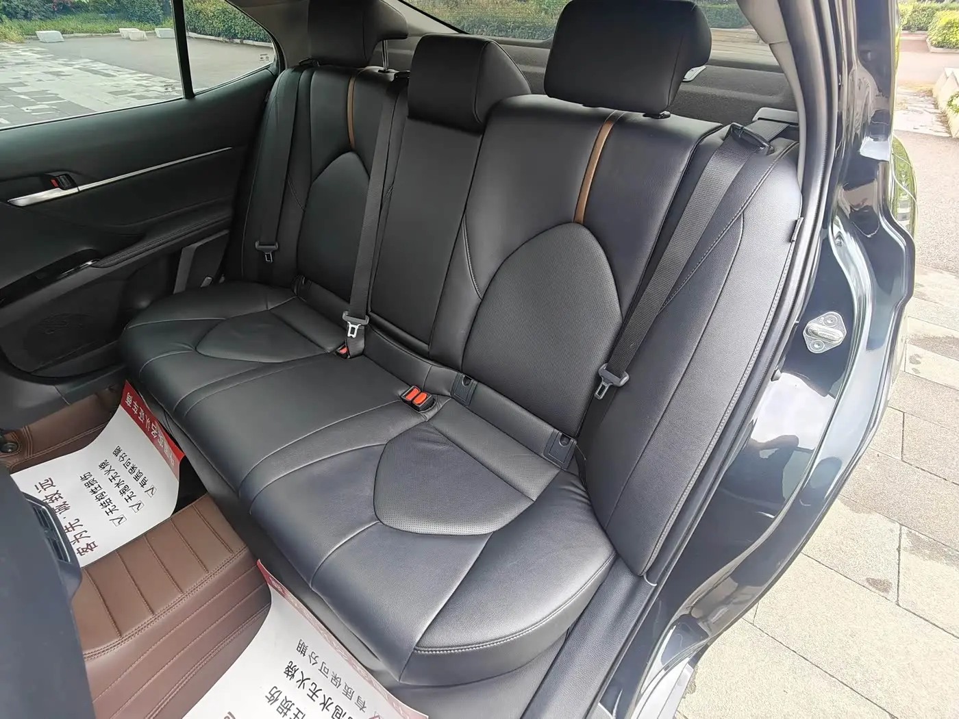 Toyota Camry 2021 — ფოტო 18/20