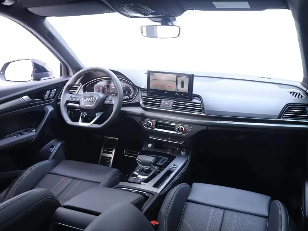 Audi Q5L 2024 — Şəkil 19/20