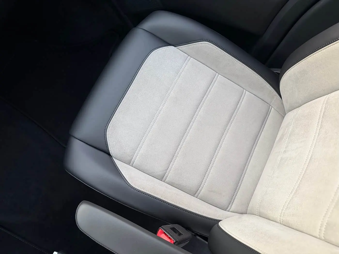Volkswagen Multivan 2019 — Фото 17/20