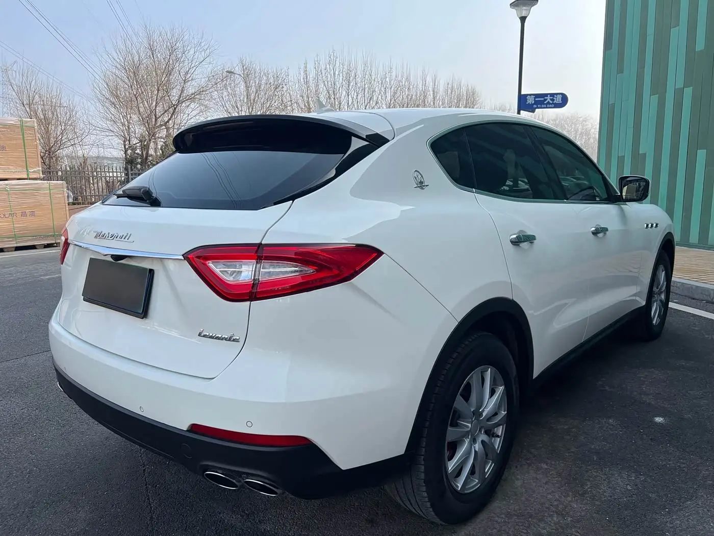 Maserati Levante 2018 — Фото 6/13