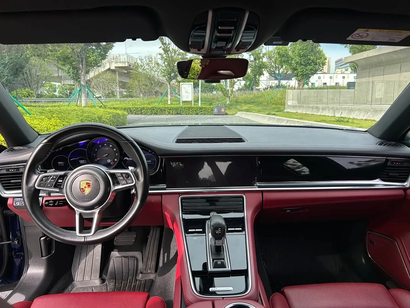 Porsche Panamera 2021 — Photo 5/17