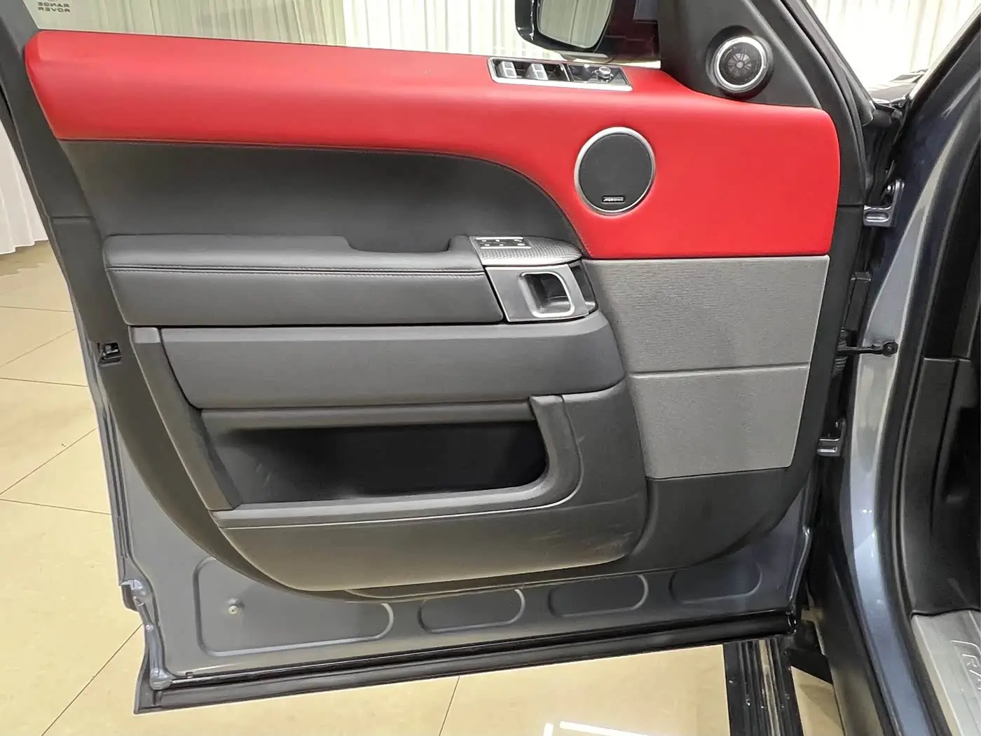 Land Rover Range Rover Sport 2019 — Şəkil 8/20