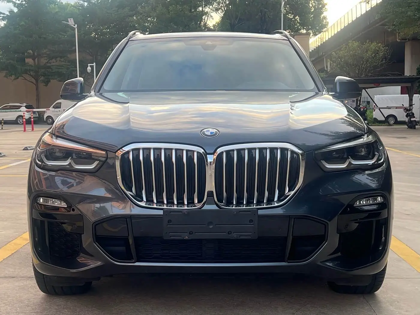 BMW X5 2021 — Photo 1/20