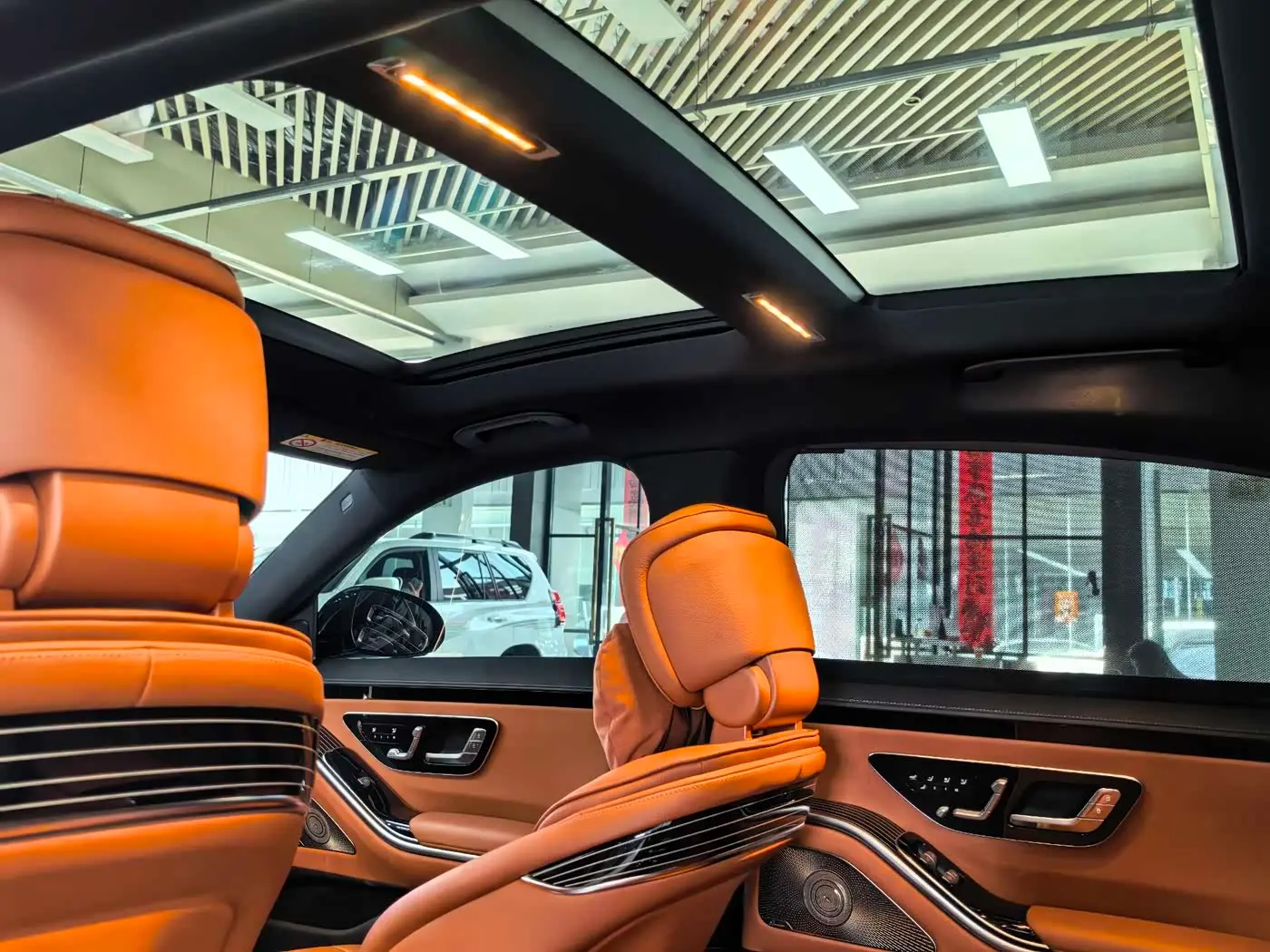 Mercedes-Benz S-Class 2023 — Фото 12/17