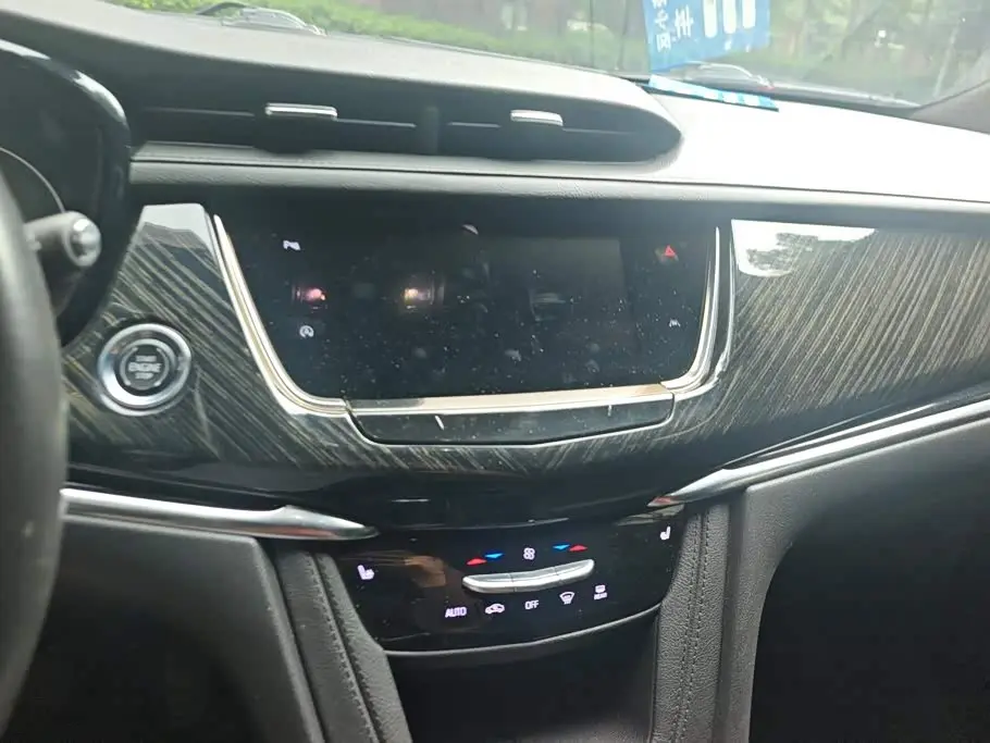 Cadillac XT6 2021 — Photo 13/16