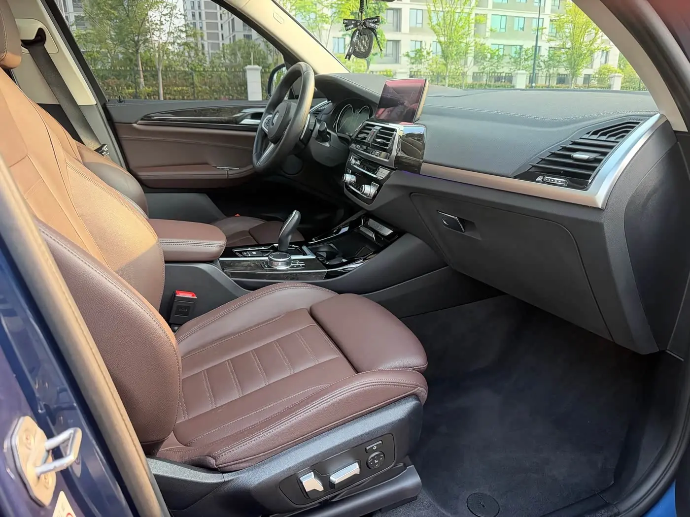 BMW X3 2019 — Photo 8/18