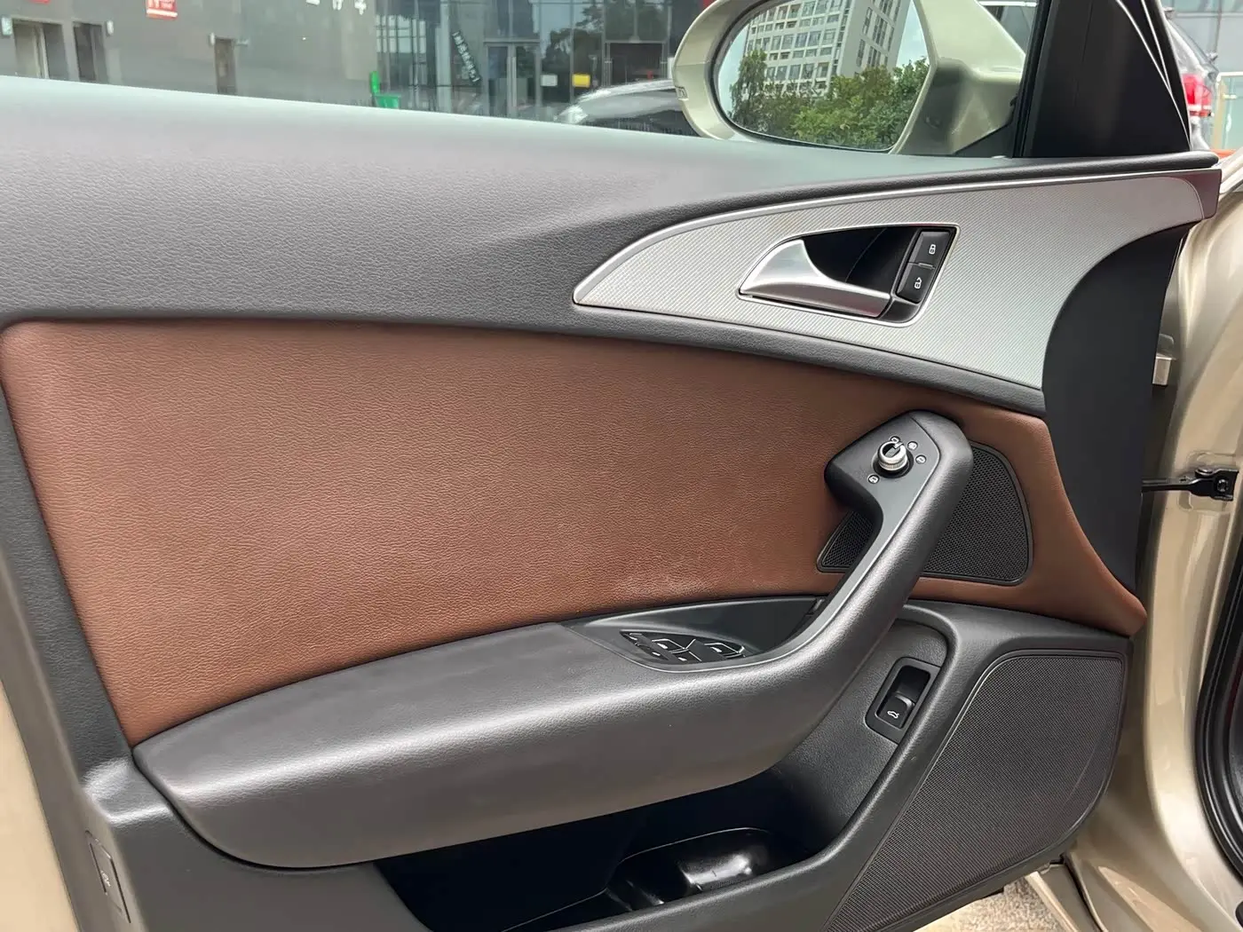Audi A6L 2016 — Photo 17/20