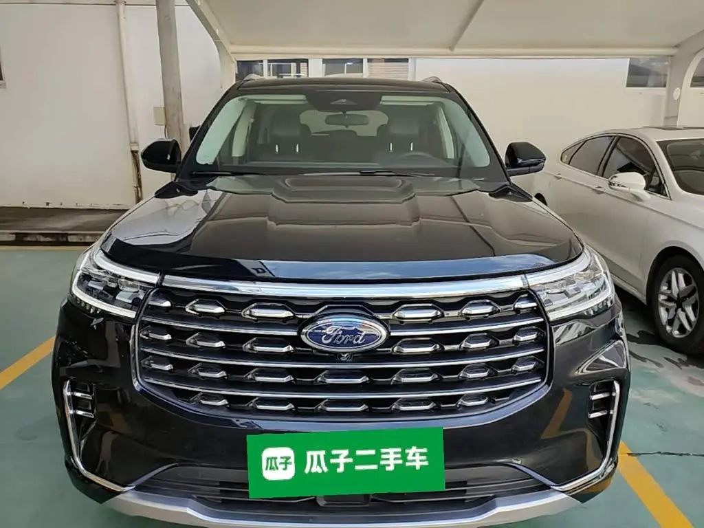 Ford Explorer 2025 — Photo 3/20