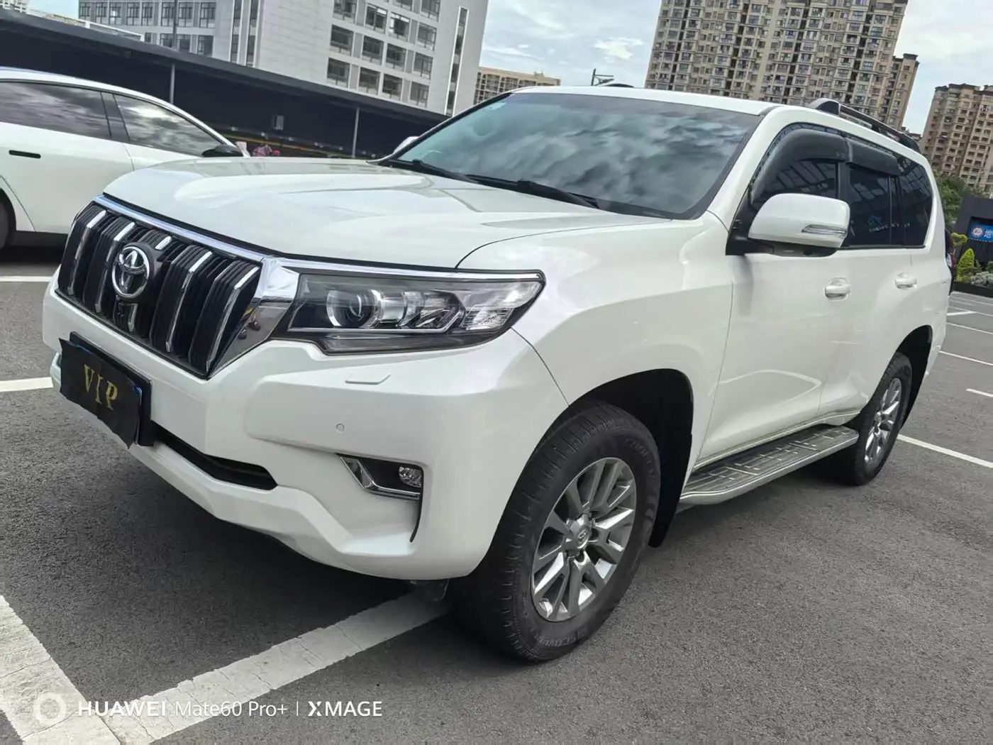 Toyota Prado 2019 — Photo 1/15