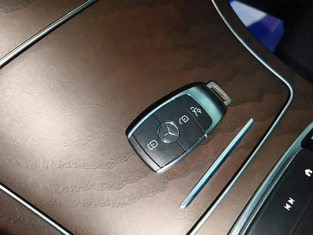 Mercedes-Benz GLC 2021 — Photo 9/20