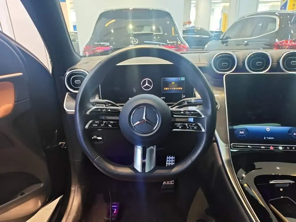 Mercedes-Benz GLC Coupe 2024 — Фото 11/20
