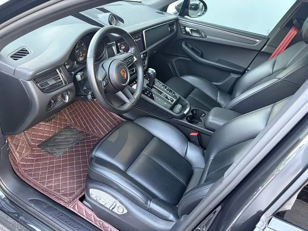 Porsche Macan 2024 — ფოტო 7/20