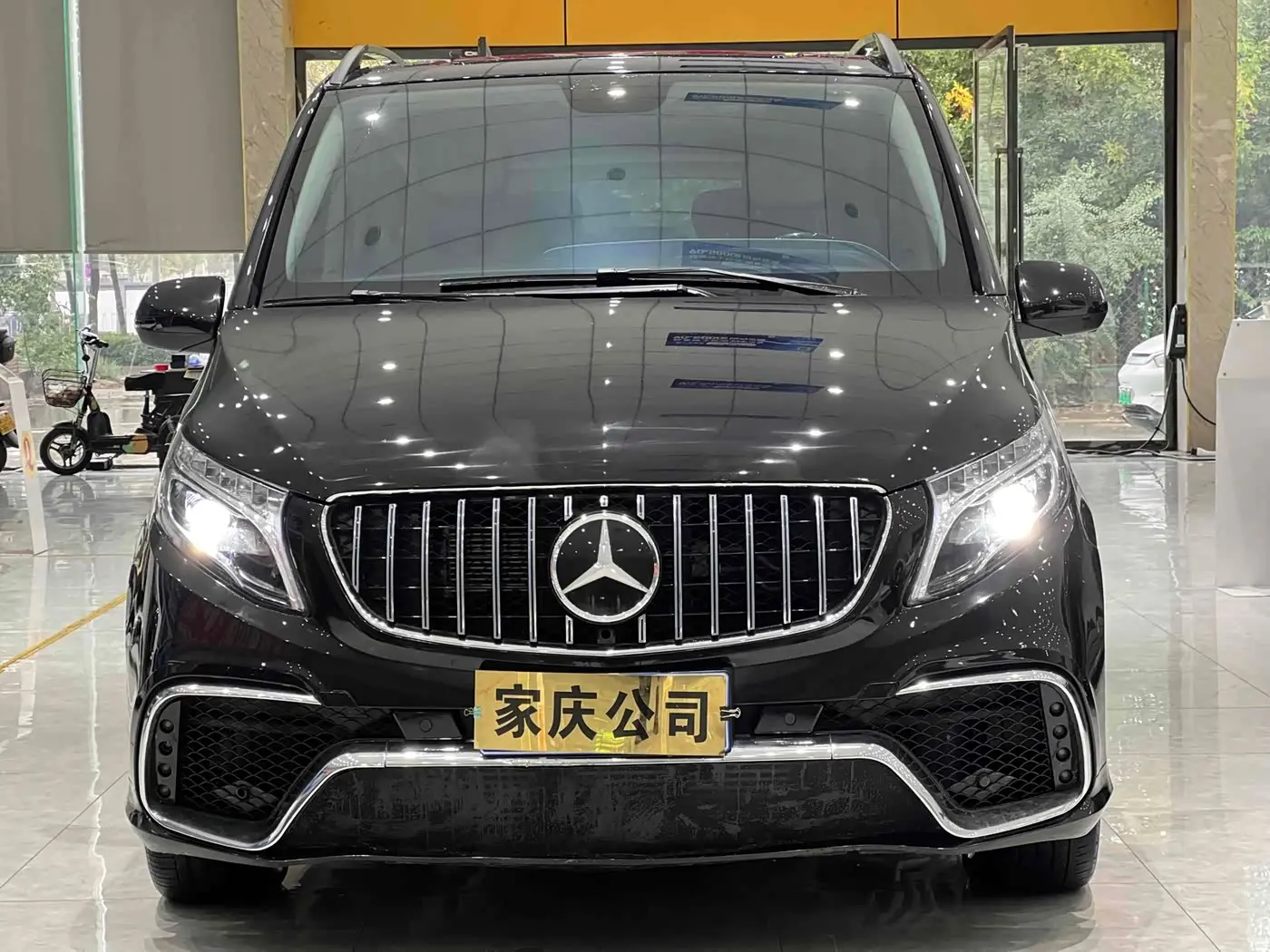 Mercedes-Benz Vito 2020 — Photo 2/9