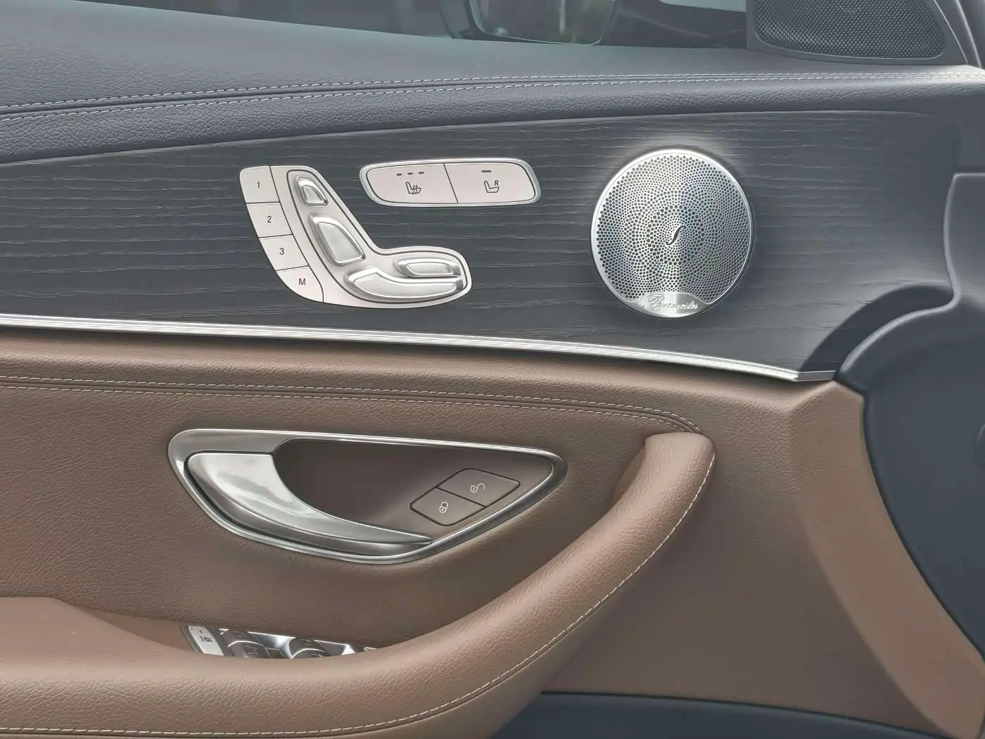Mercedes-Benz E-Class 2020 — Фото 16/18