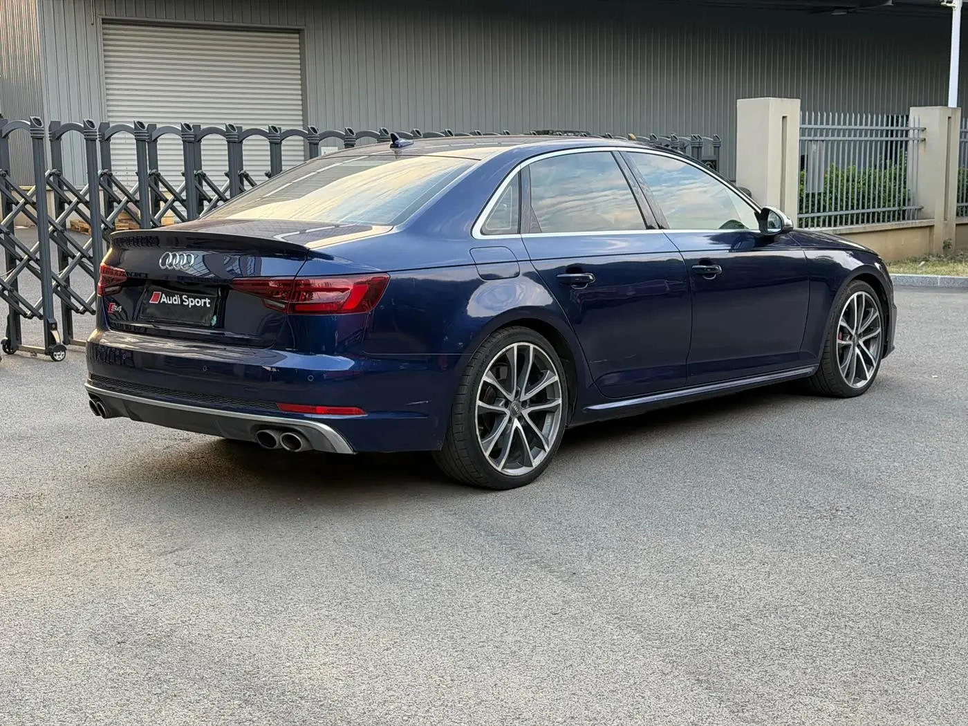 Audi S4 2019 — Фото 4/20