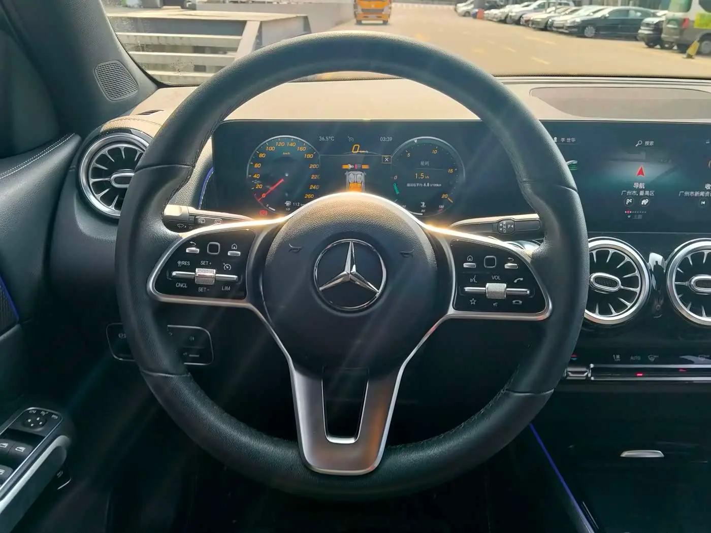 Mercedes-Benz GLB 2021 — Фото 5/16
