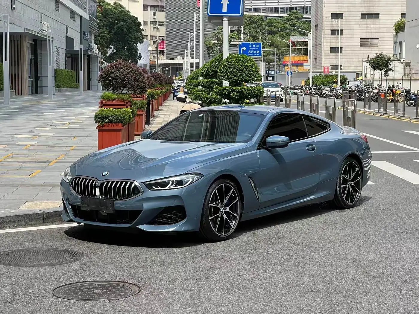 BMW 8 Series, 2021