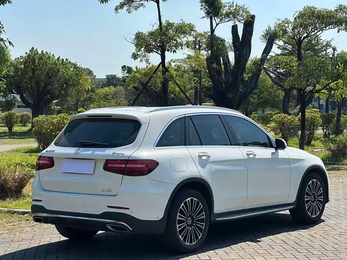 Mercedes-Benz GLC 2018 — Фото 9/9
