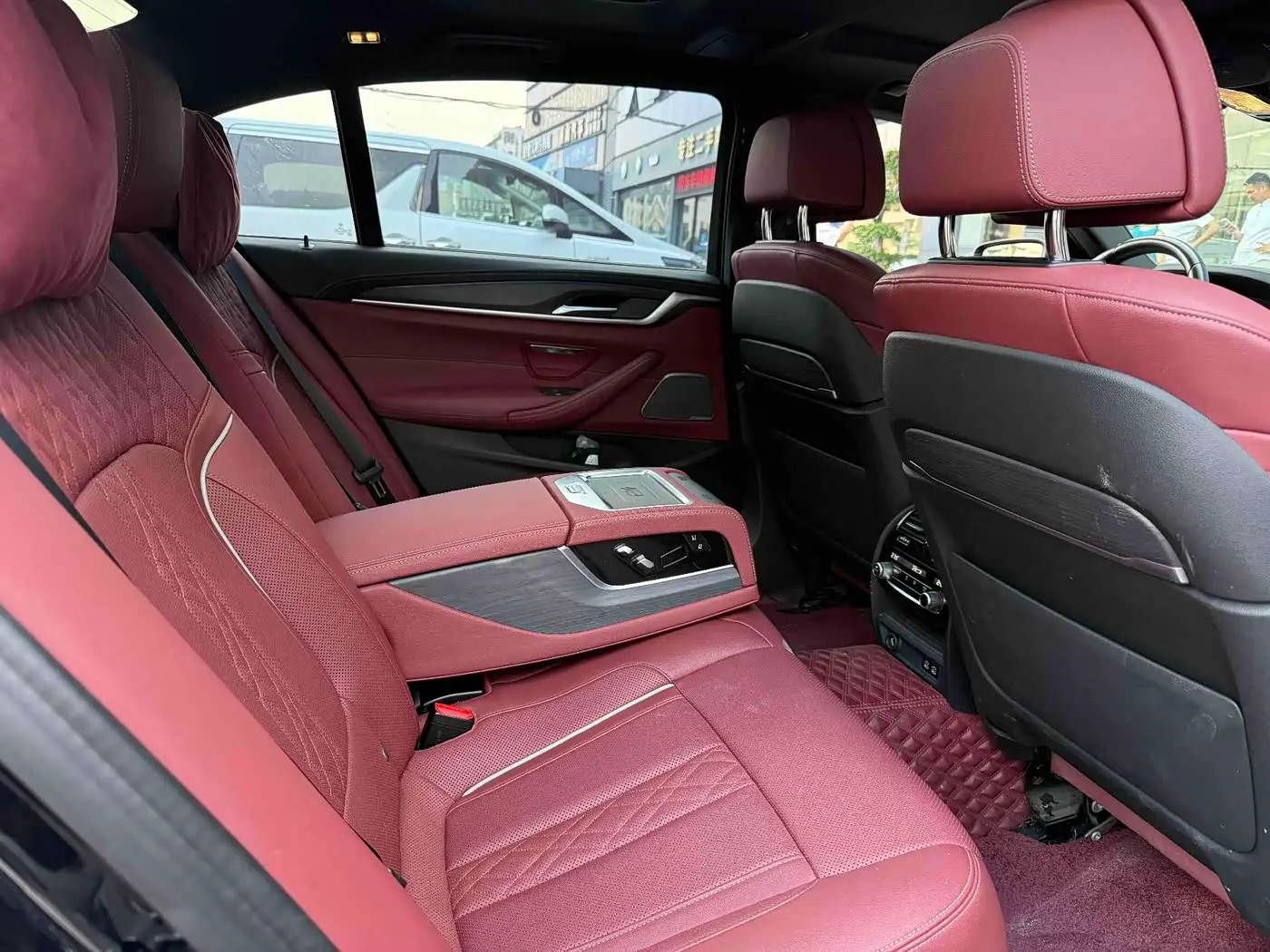 BMW 5 Series 2022 — Photo 5/6