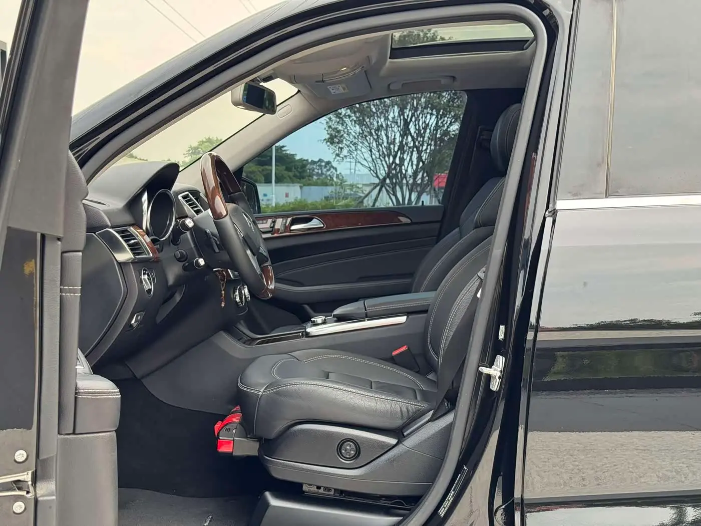 Mercedes-Benz M-Class 2014 — Фото 11/20
