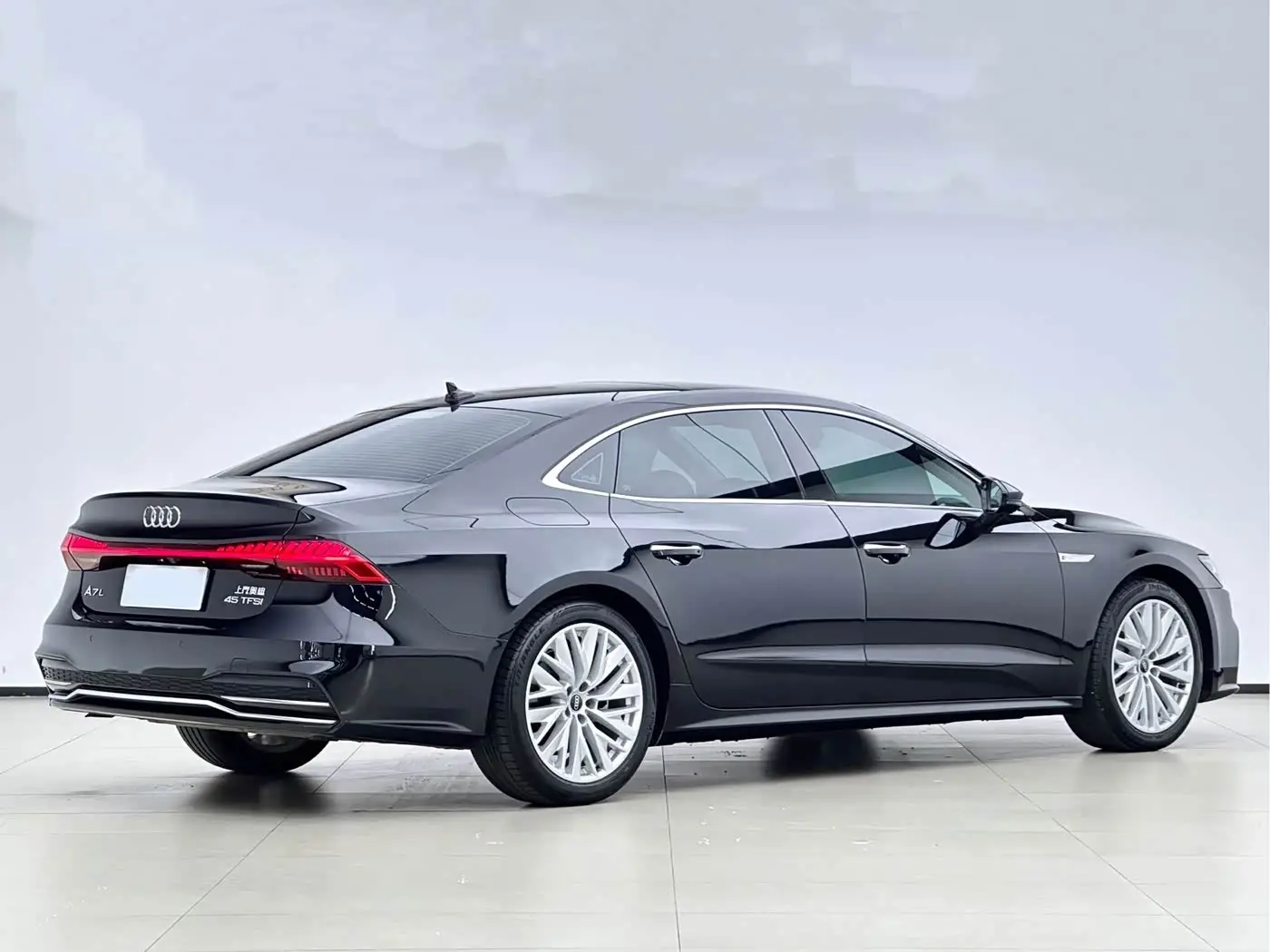 Audi A7L 2024 — Şəkil 2/14