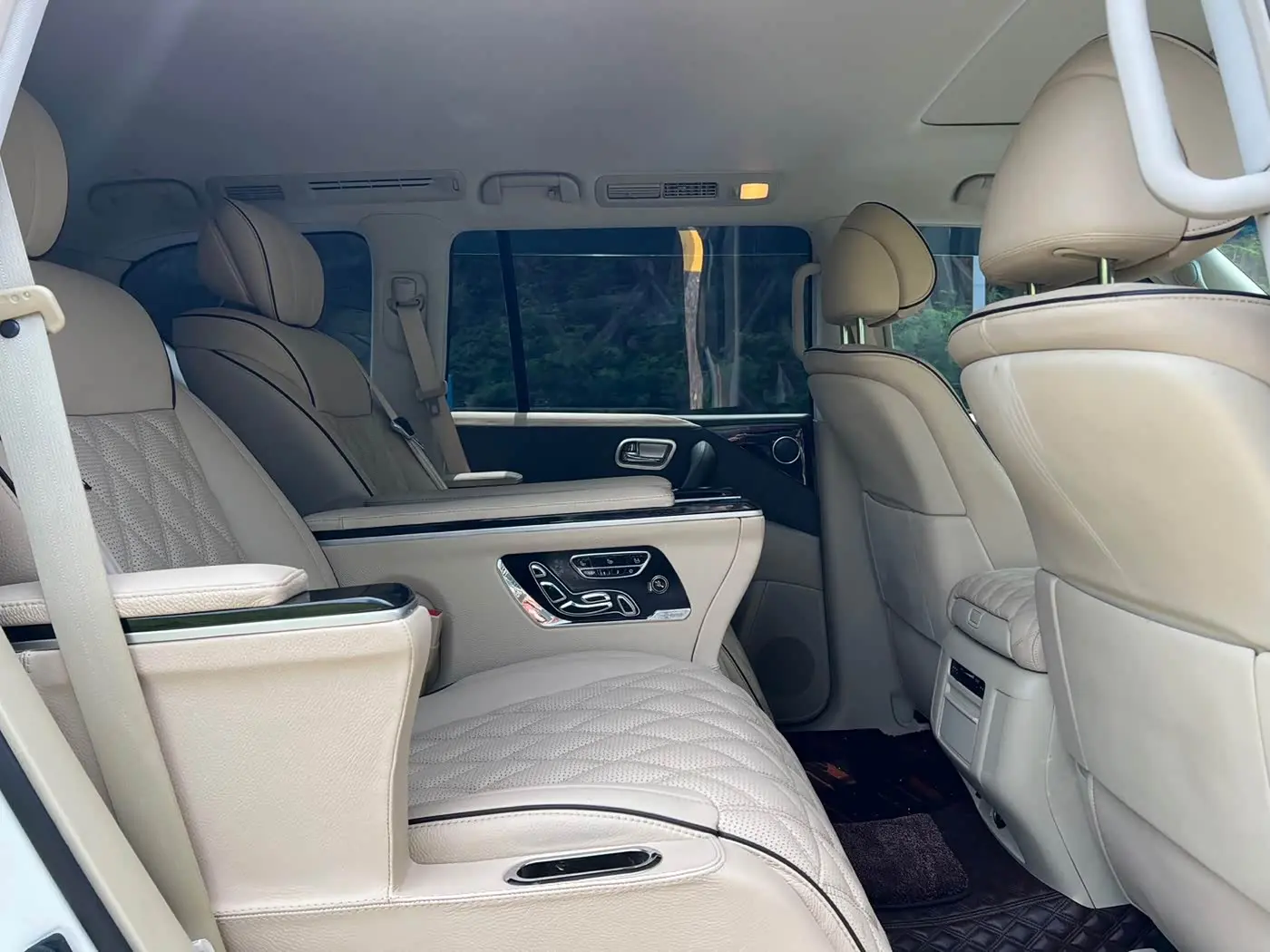 Nissan Patrol 2017 — Фото 6/18