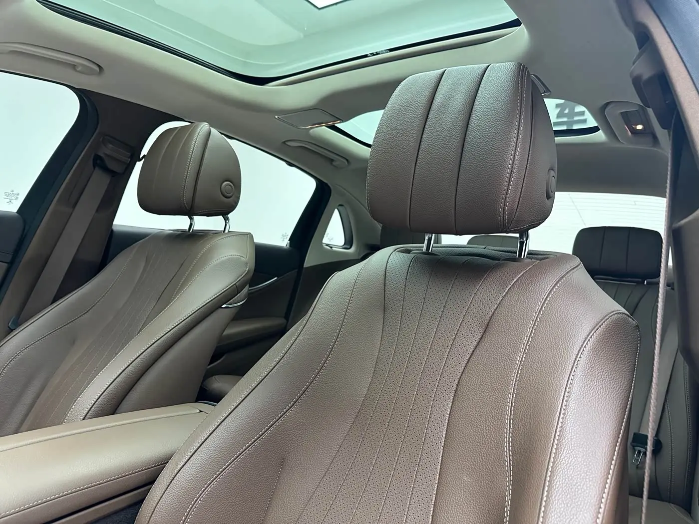 Mercedes-Benz E-Class 2022 — Фото 17/20