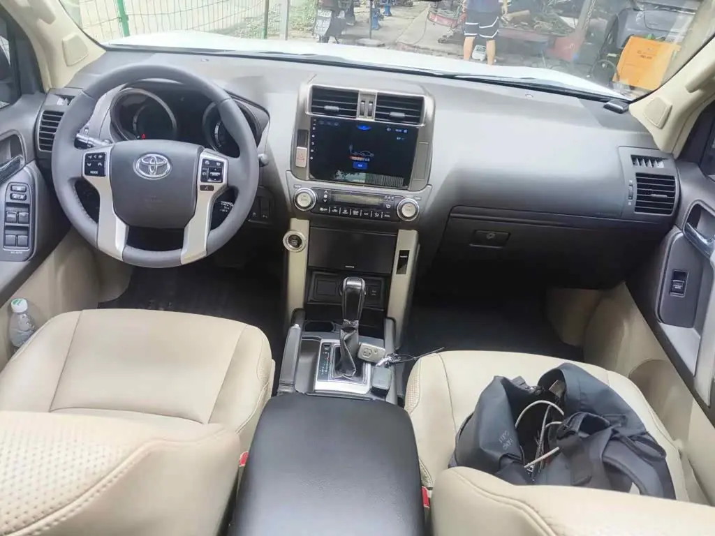 Toyota Prado 2011 — Şəkil 12/13