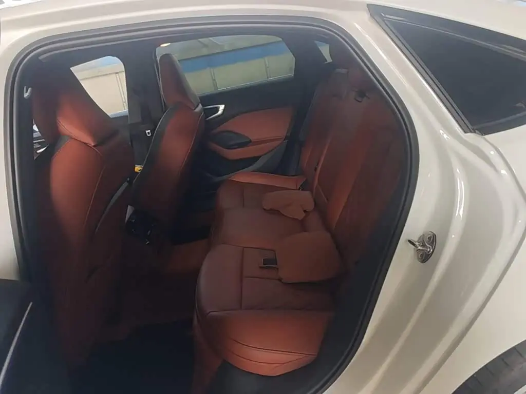 Audi A5L 2025 — Şəkil 17/20
